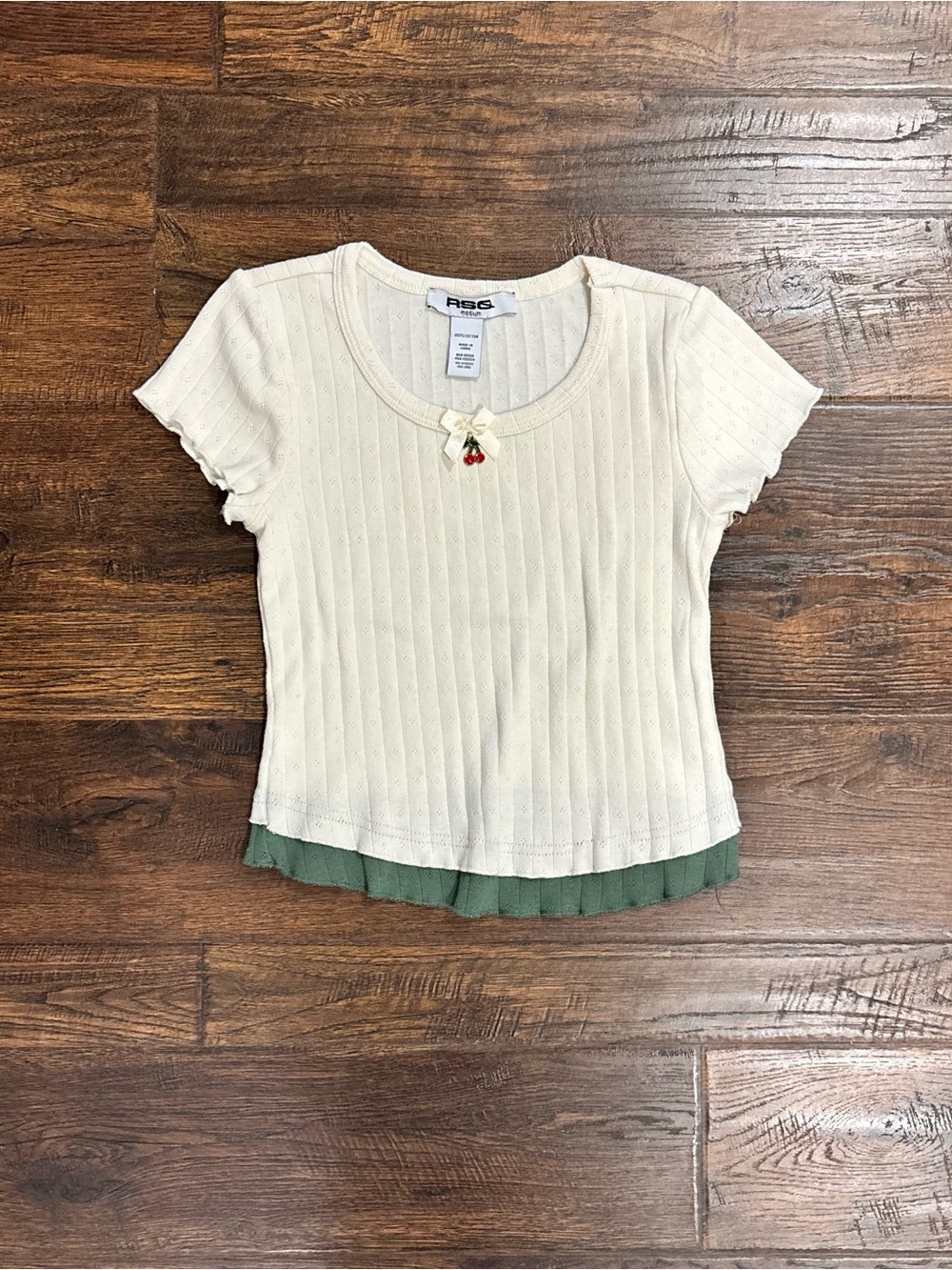 RSQ Cream Short Sleeve Ribbed Baby Tee with Green Layered Hem